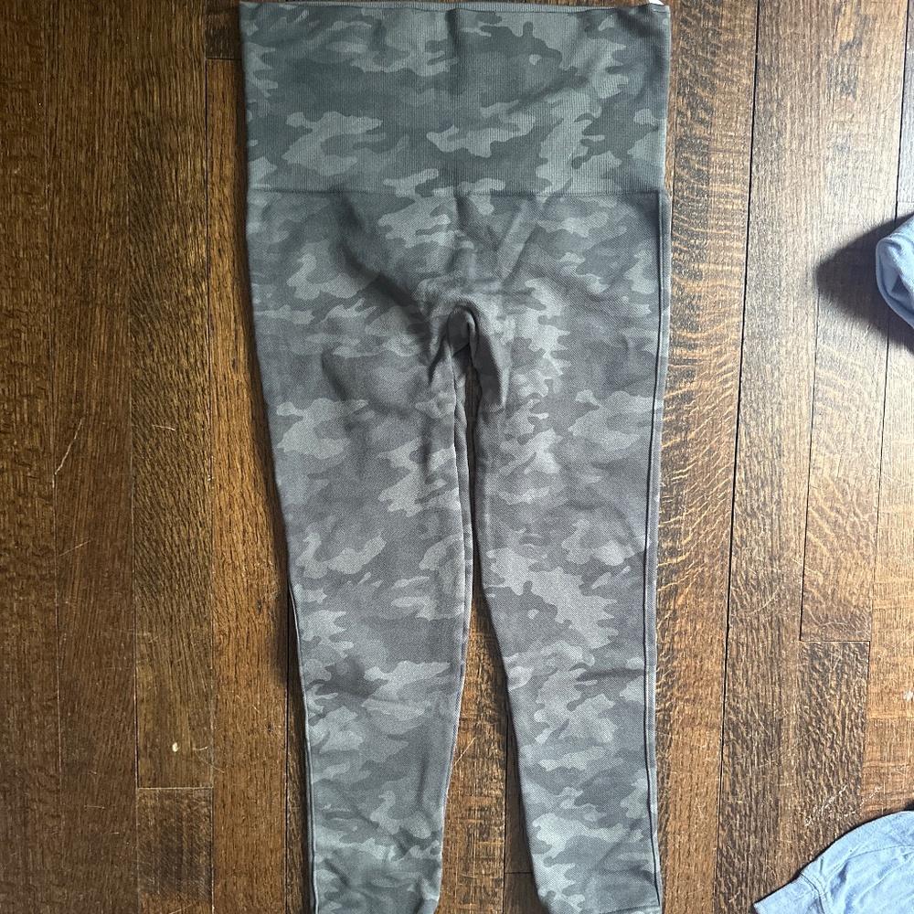 Camouflage leggings